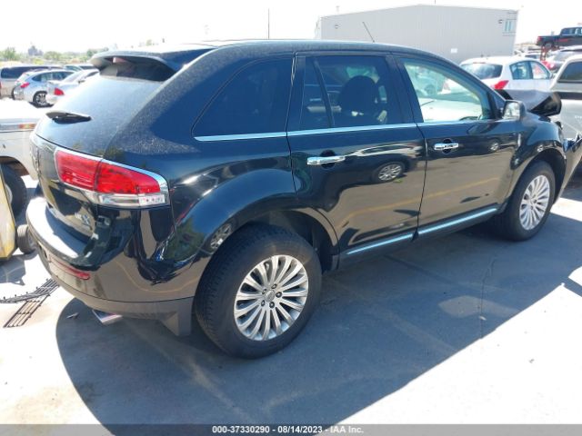 2LMDJ8JKXEBL08084 Lincoln MKX