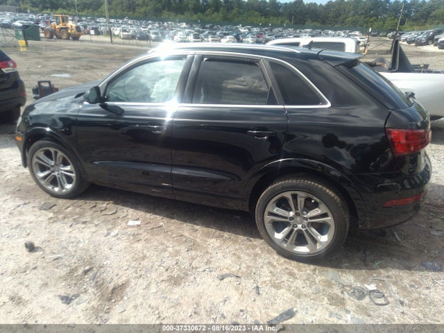 WA1EFCFS5GR019917 Audi Q3 Premium Plus