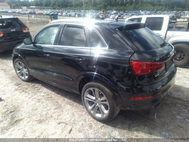 WA1EFCFS5GR019917 Audi Q3 Premium Plus
