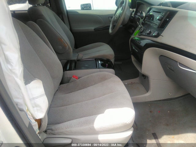 2011 TOYOTA SIENNA LE VIN: 5TDKK3DC0BS131602