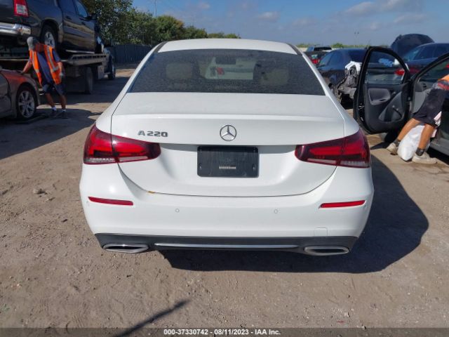 W1K3G4EBXMJ298685 Mercedes-Benz A-class A 220