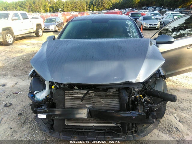 2018 HYUNDAI ELANTRA SEL VIN: 5NPD84LF0JH379376