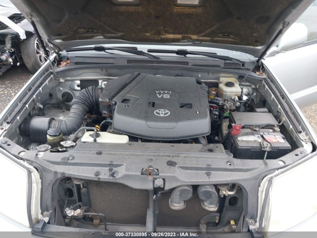 2004 TOYOTA 4RUNNER LIMITED VIN: JTEBU17R840038679