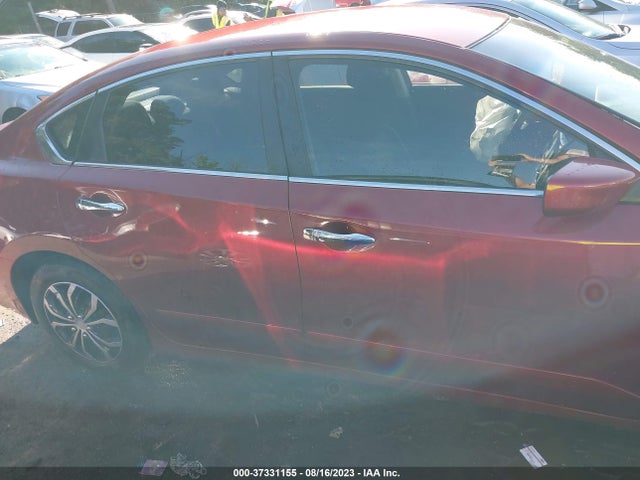 Nissan Altima 2.5 S 2016 1N4AL3AP6GN360465 Image 5