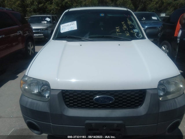 2007 FORD ESCAPE XLS VIN: 1FMYU02Z57KB25458