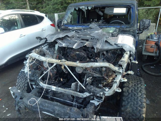 1C4HJXDN7JW207109 Jeep Wrangler Unlimited Sport S
