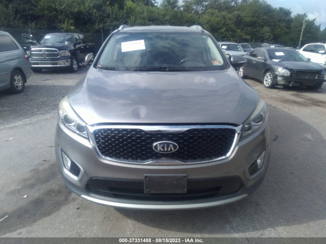 2016 KIA SORENTO EX VIN: 5XYPH4A13GG021399