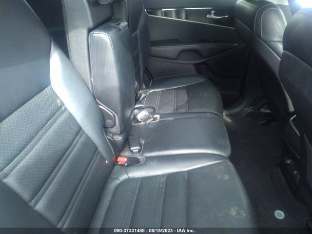 2016 KIA SORENTO EX VIN: 5XYPH4A13GG021399