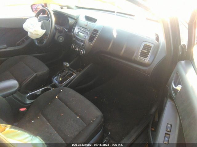 3KPFK4A7XJE238230 KIA FORTE LX