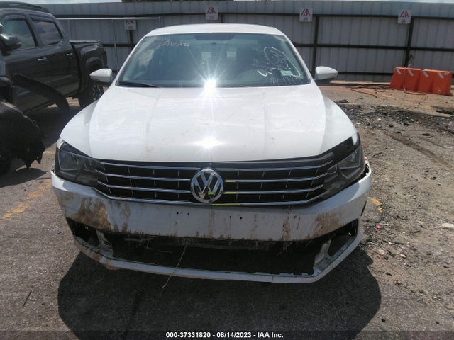 1VWAA7A37JC042746 Volkswagen Passat 2.0t S/r-line