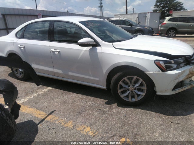 1VWAA7A37JC042746 Volkswagen Passat 2.0t S/r-line