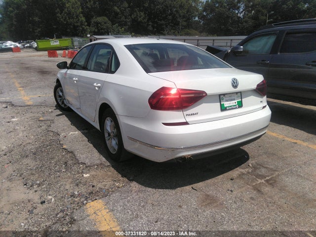 1VWAA7A37JC042746 Volkswagen Passat 2.0t S/r-line