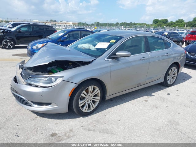 Chrysler 200 Limited 2016 1C3CCCAB0GN135115 Image 2