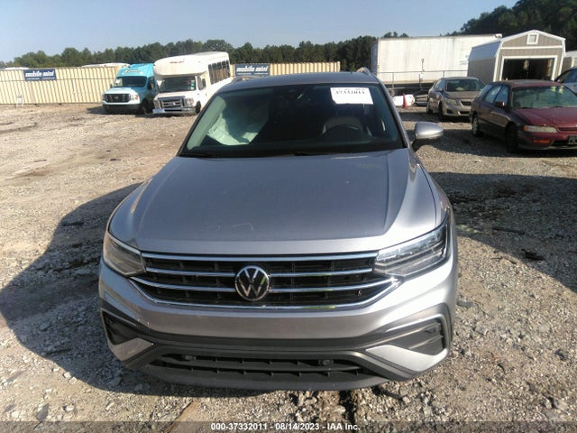 3VV3B7AX2NM049038 Volkswagen TIGUAN SE