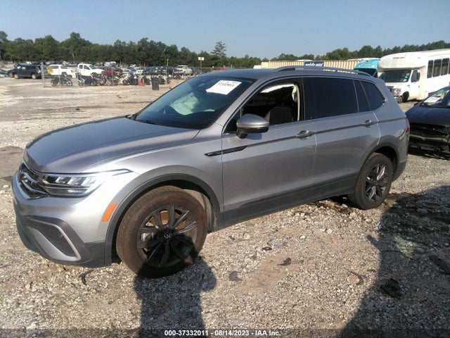 3VV3B7AX2NM049038 Volkswagen TIGUAN SE
