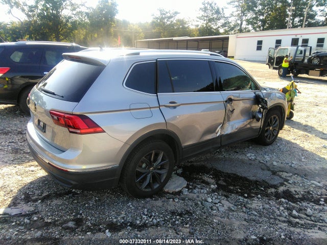 3VV3B7AX2NM049038 Volkswagen TIGUAN SE
