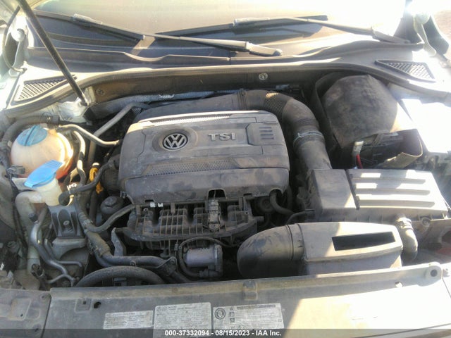 1VWAT7A33FC076393 Volkswagen Passat 1.8t S