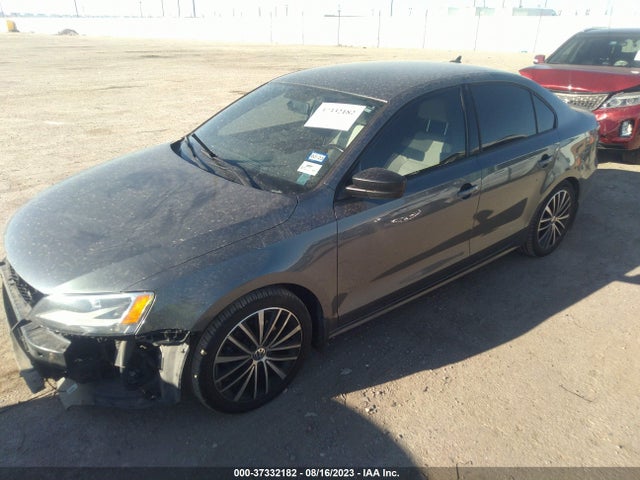 3VWD17AJ2GM275226 Volkswagen Jetta Sedan 1.8t Sport