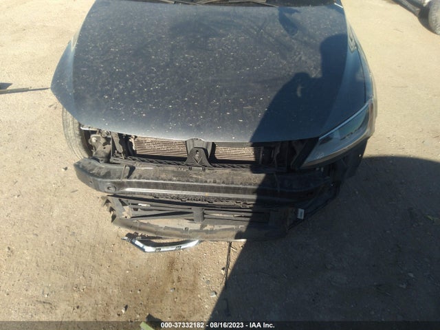 3VWD17AJ2GM275226 Volkswagen Jetta Sedan 1.8t Sport