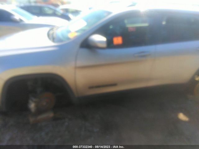 1C4PJMLB7LD572468 Jeep Cherokee Altitude