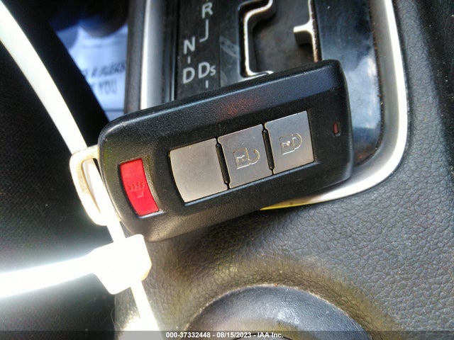 JA4AD3A39EZ002927 Mitsubishi Outlander Se