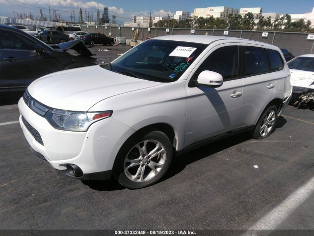JA4AD3A39EZ002927 Mitsubishi Outlander Se