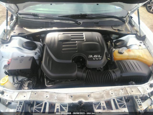 2C3CDXBG6FH738110 Dodge Charger Se