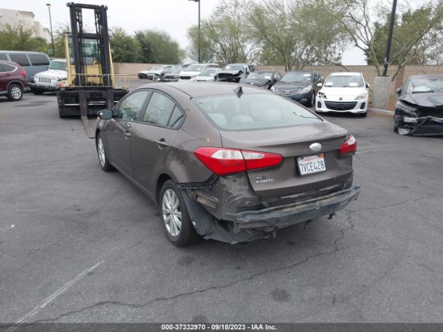 KNAFX4A60E5240429 KIA FORTE LX