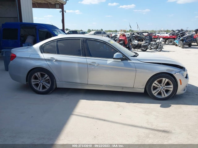 BMW 328i Xdrive 2016 WBA8E3G54GNU04761 Image 13