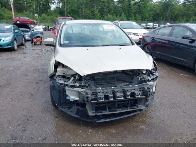 1FADP3K28HL232391 Ford FOCUS SE