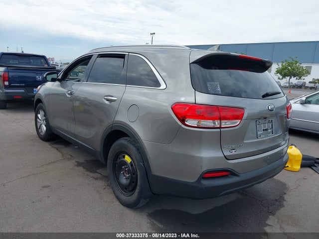 KIA SORENTO LX 2017 5XYPG4A3XHG301875 Image 3