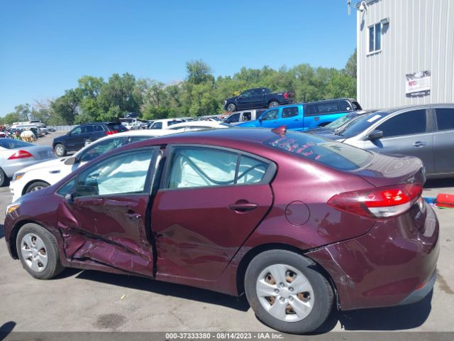 3KPFK4A75HE091132 KIA FORTE LX