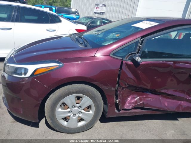 3KPFK4A75HE091132 KIA FORTE LX