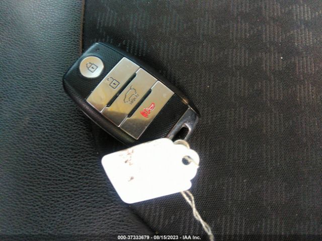 KNDJX3AA3H7480031 KIA Soul !