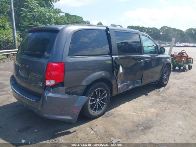 2C4RDGEGXJR335395 Dodge Grand Caravan Gt