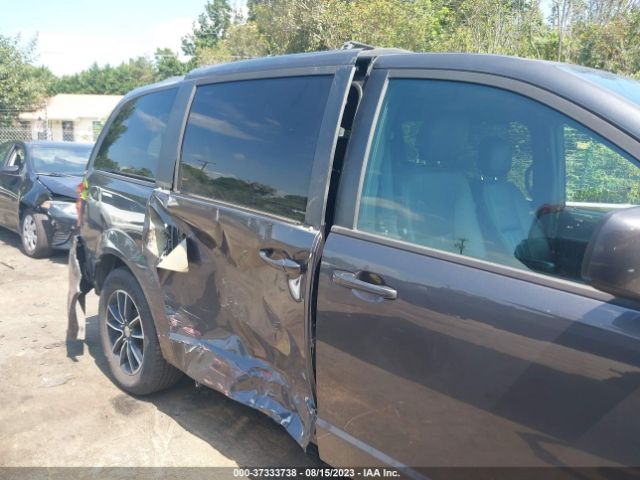 2C4RDGEGXJR335395 Dodge Grand Caravan Gt