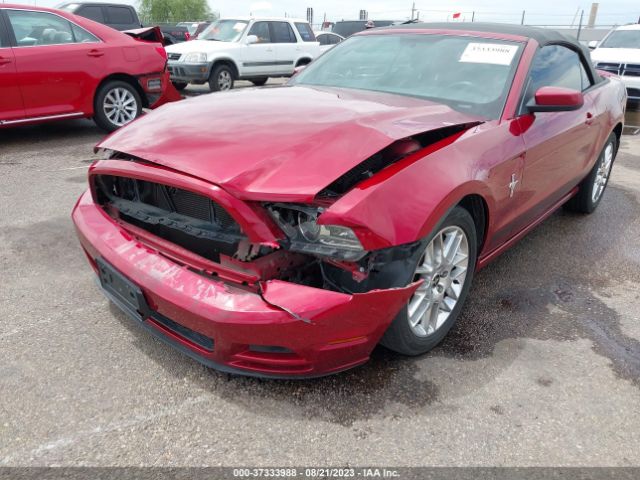 1ZVBP8EM1E5235206 Ford Mustang V6