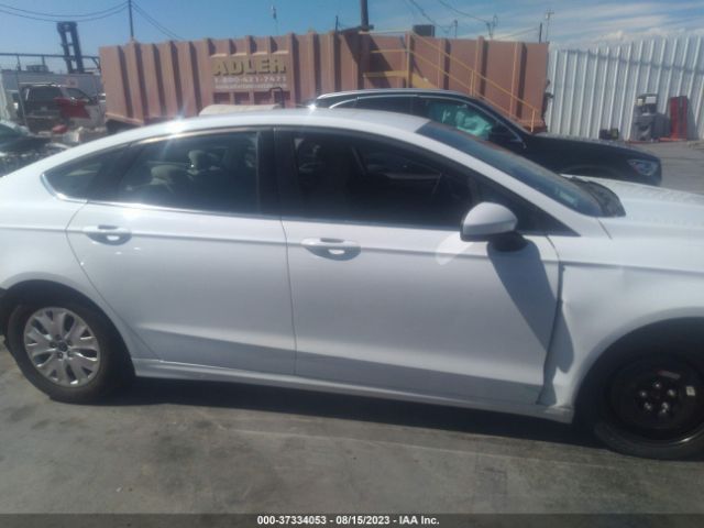3FA6P0G72KR174895 Ford FUSION S