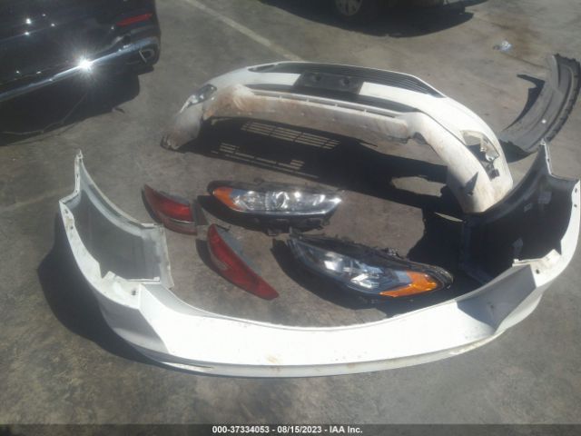 3FA6P0G72KR174895 Ford FUSION S