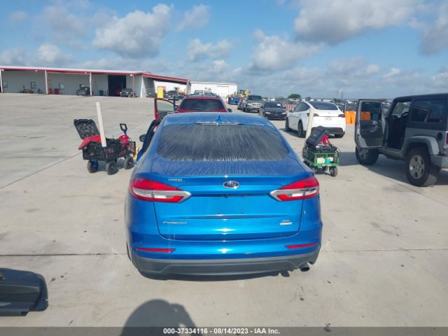 3FA6P0HD1KR174956 Ford FUSION SE