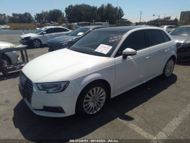 Audi A3 Sportback E-tron Premium 2017 WAUUPBFF9HA075691 Image 2