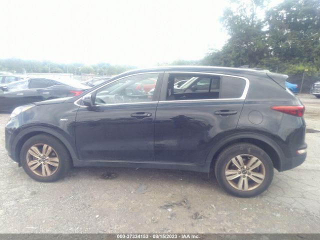KNDPMCAC5H7236840 KIA Sportage Lx