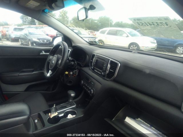 KNDPMCAC5H7236840 KIA Sportage Lx
