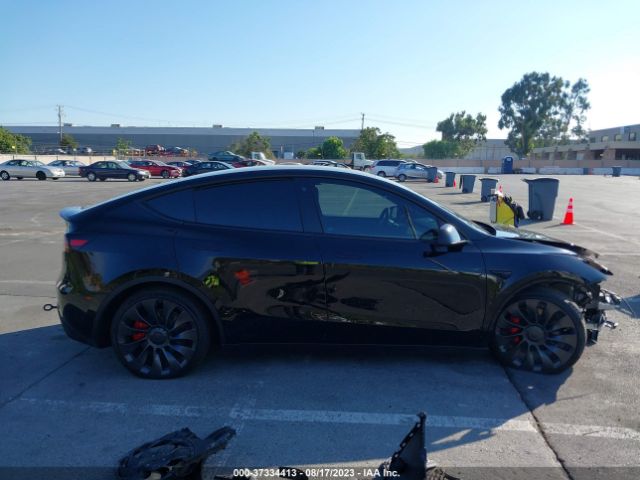 7SAYGDEF0PF711070 Tesla Model Y Performance