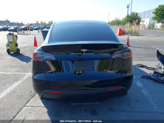 7SAYGDEF0PF711070 Tesla Model Y Performance