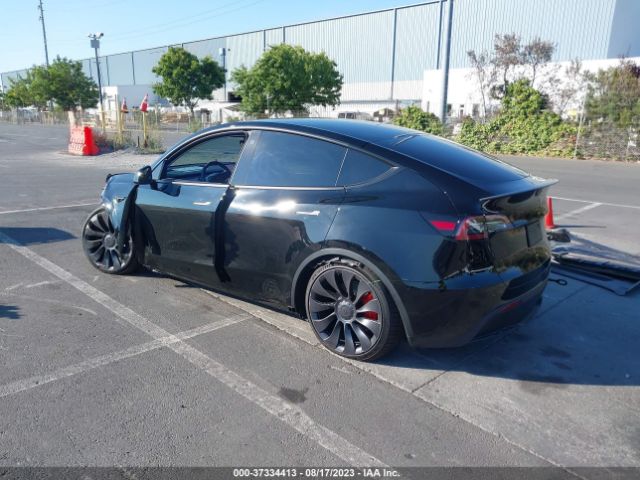 7SAYGDEF0PF711070 Tesla Model Y Performance
