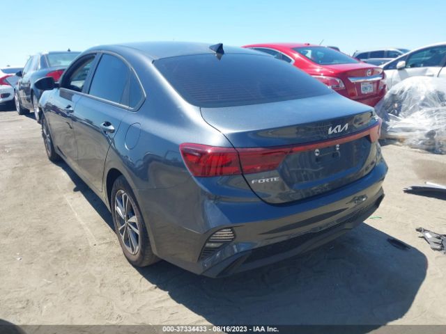 3KPF24AD7PE637532 KIA Forte Lxs