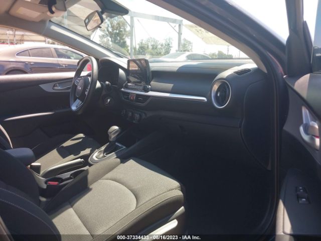 3KPF24AD7PE637532 KIA Forte Lxs