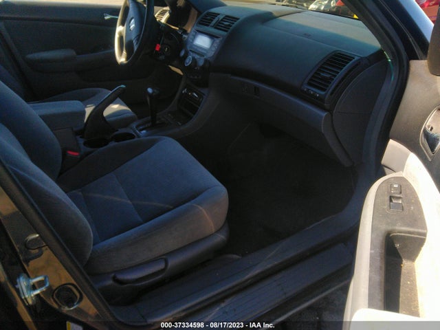 2005 HONDA ACCORD SDN LX VIN: 1HGCM56445A176576