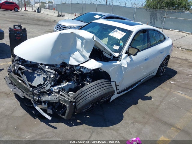 BMW I4 M50 2023 WBY33AW02PFP32587 Image 2